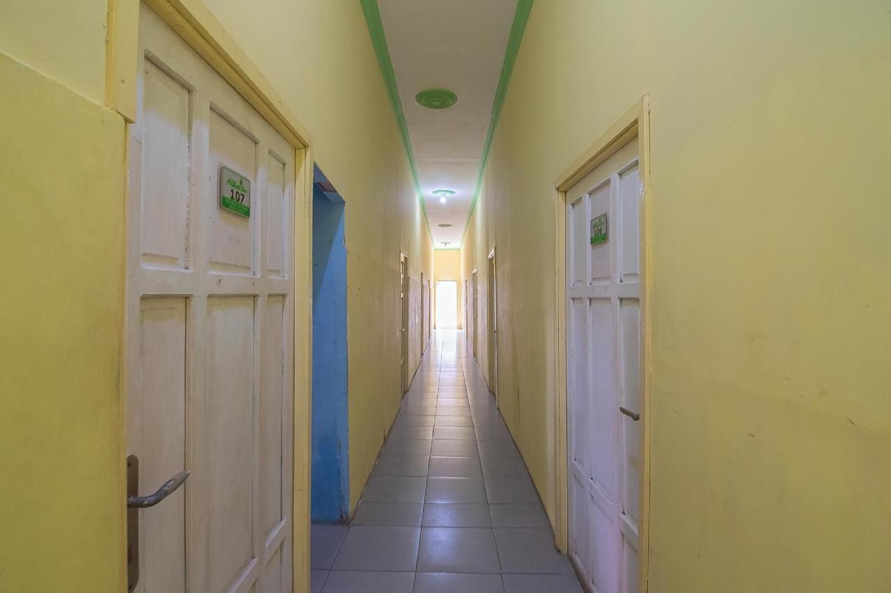 Reddoorz Syariah At Jalan Cilik Riwut Kapuas 호텔 Kualakapuas 외부 사진
