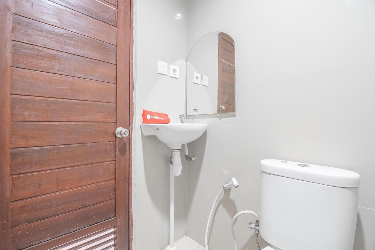 Reddoorz Syariah At Jalan Cilik Riwut Kapuas 호텔 Kualakapuas 외부 사진