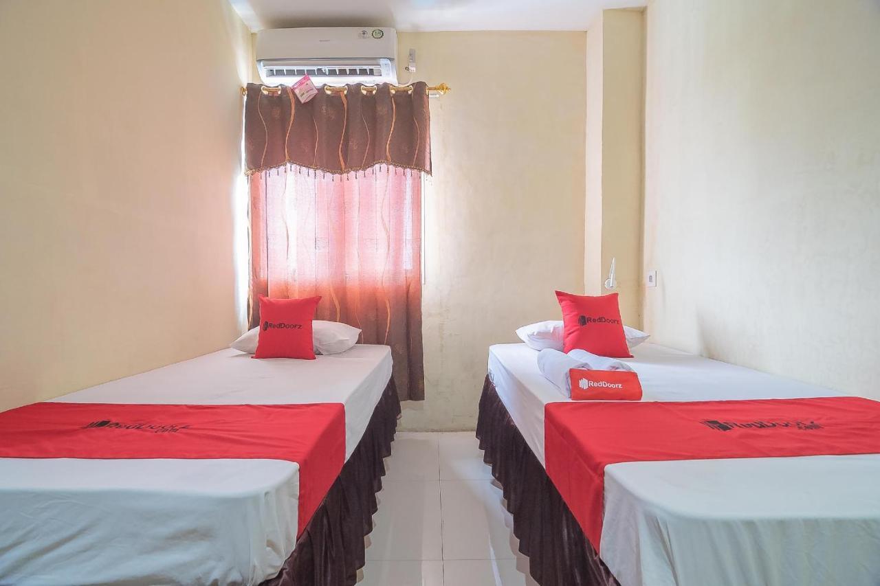 Reddoorz Syariah At Jalan Cilik Riwut Kapuas 호텔 Kualakapuas 외부 사진